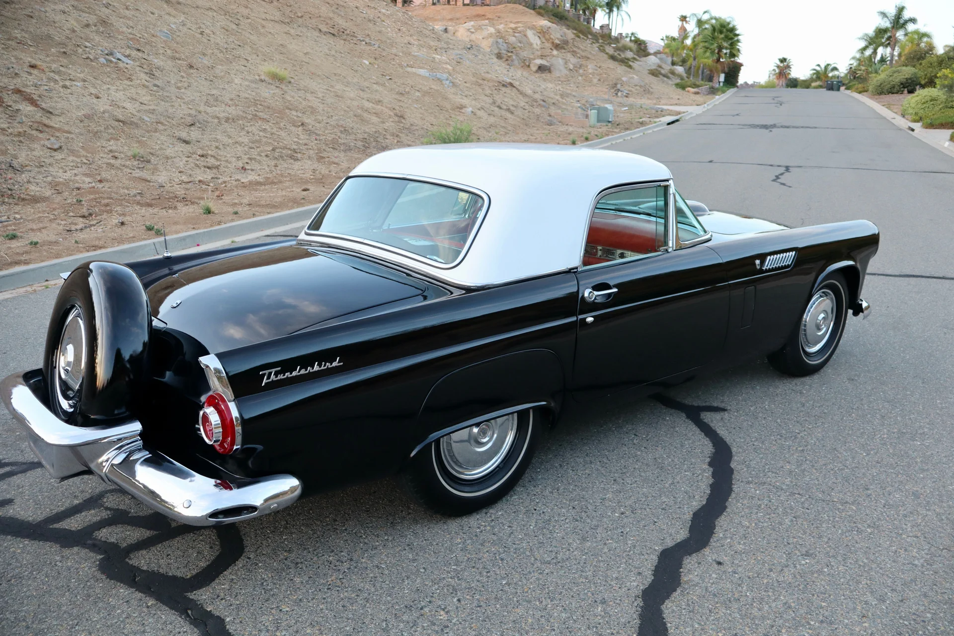 1956 Ford Thunderbird — photo 3 of 16