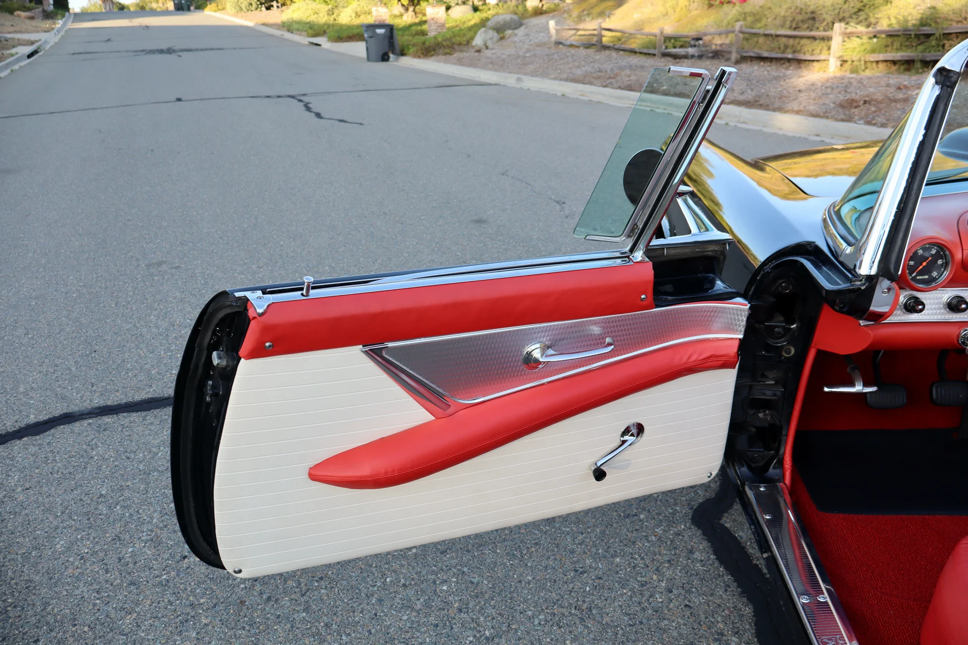 1956 Ford Thunderbird — photo 6 of 16