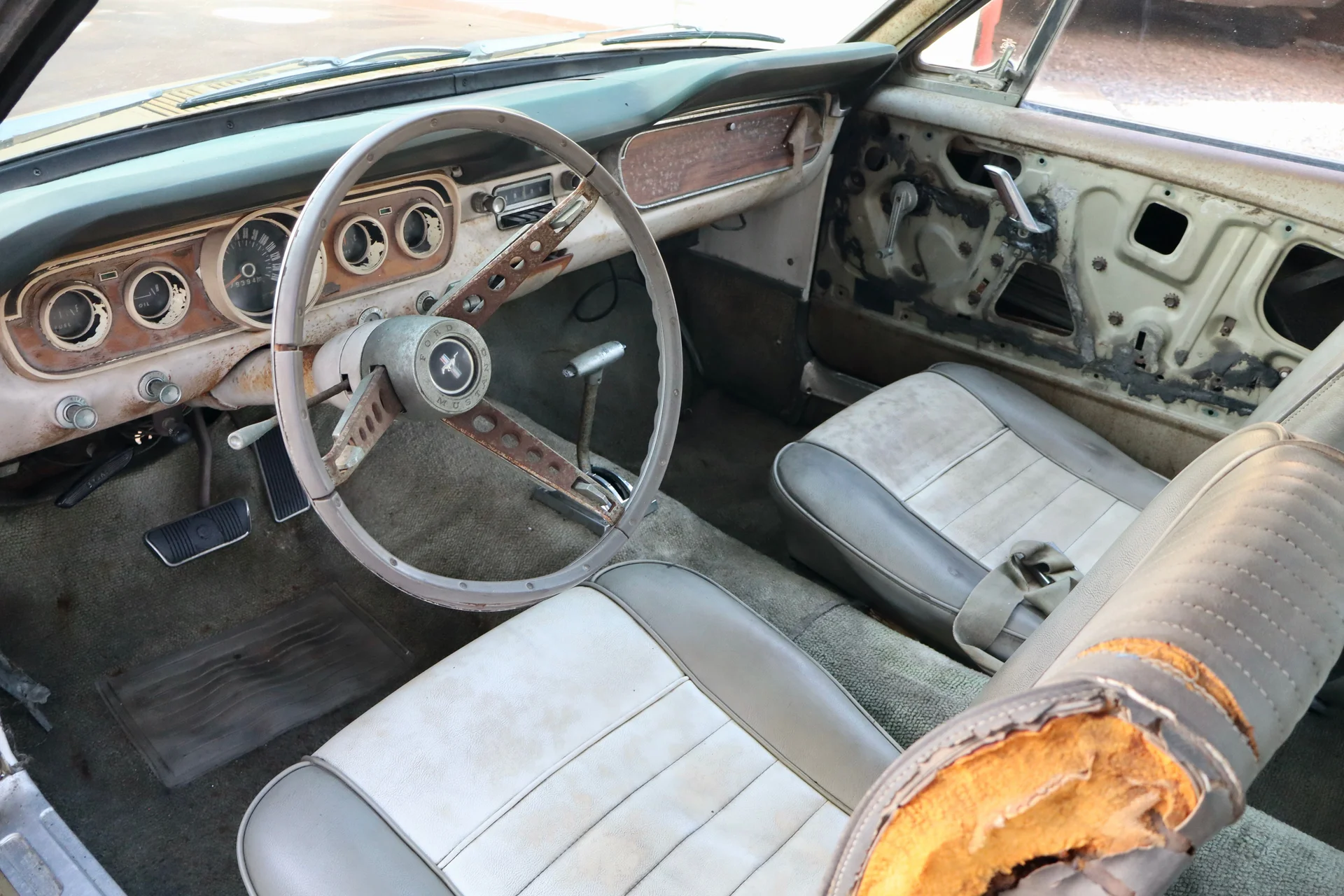 1965 Ford Mustang — photo 21 of 29