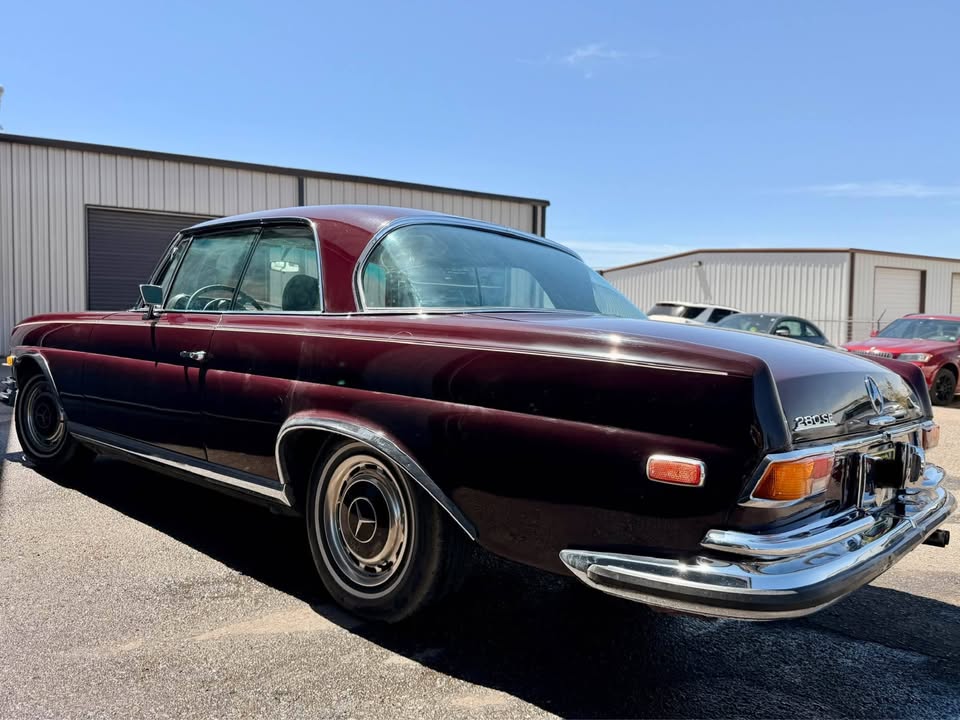1970 Mercedes Benz 280SE Coupe — photo 3 of 19