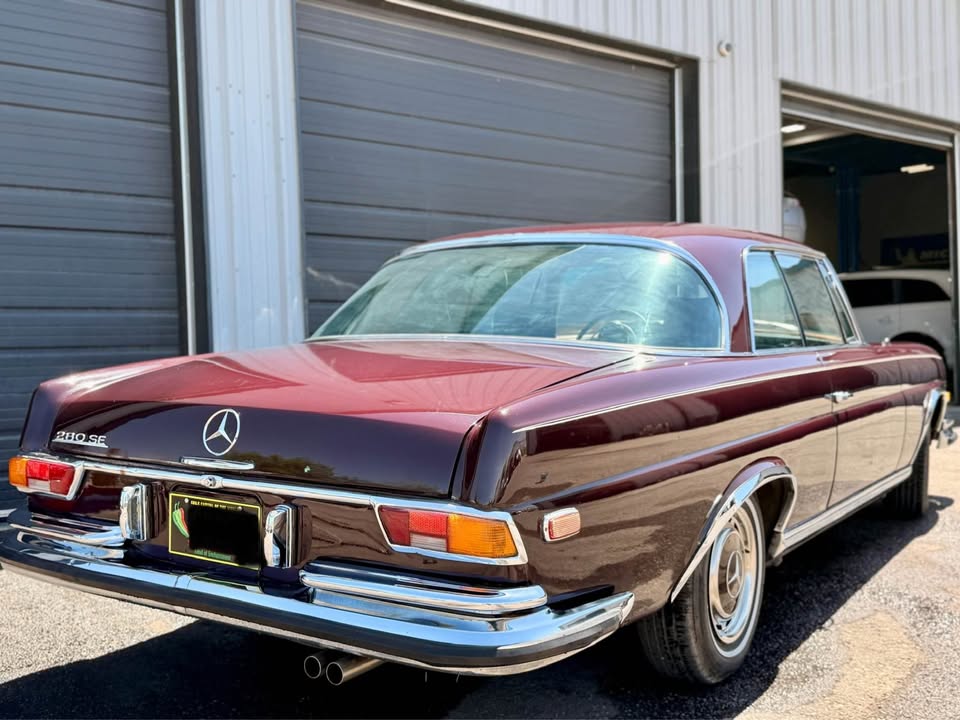 1970 Mercedes Benz 280SE Coupe — photo 6 of 19
