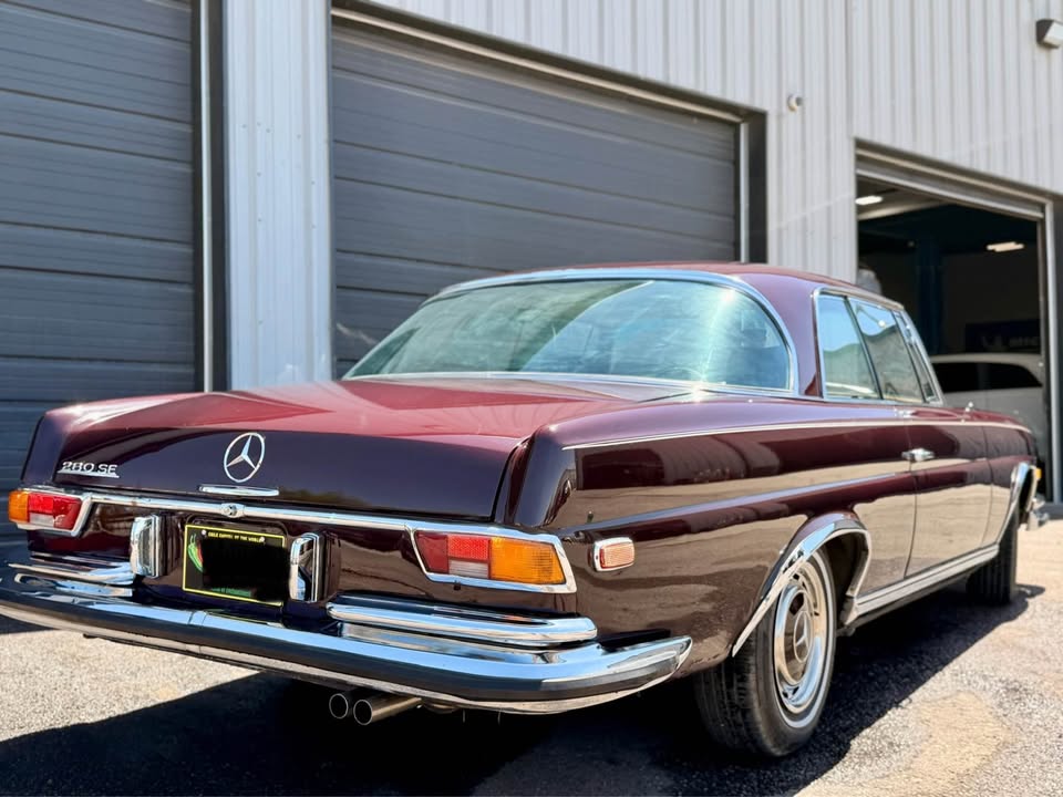 1970 Mercedes Benz 280SE Coupe — photo 7 of 19