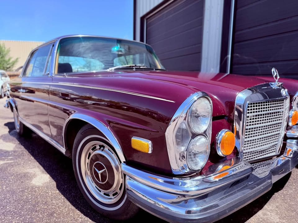 1970 Mercedes Benz 280SE Coupe — photo 10 of 19