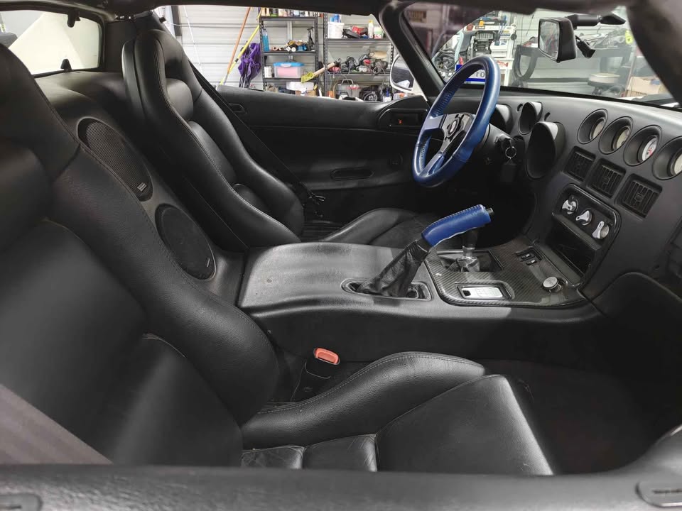 1996 Dodge Viper RT/10 — photo 6 of 8