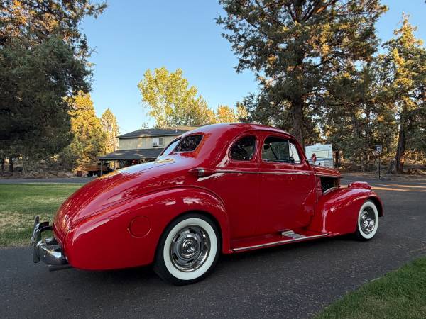 1938 Oldsmobile Custom Club Coupe — photo 5 of 20