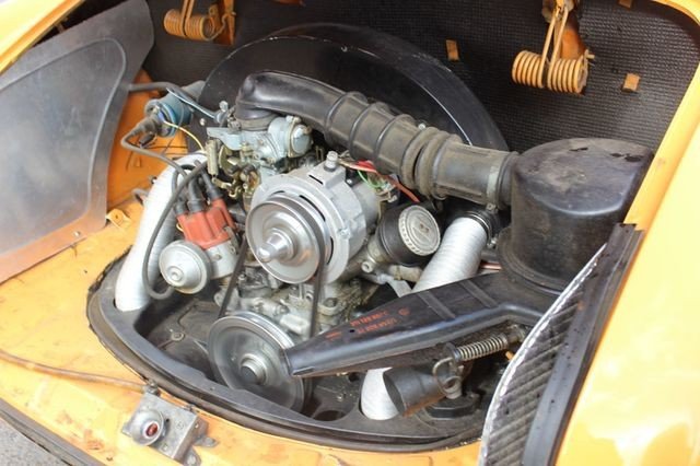 1973 Volkswagen Karmann Ghia — photo 18 of 21