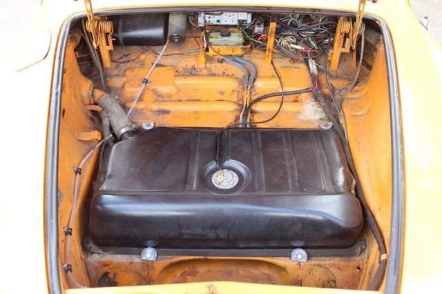 1973 Volkswagen Karmann Ghia — photo 21 of 21